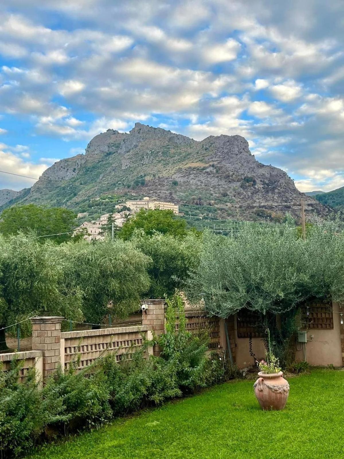Villa Anna Castrocielo Buitenkant foto